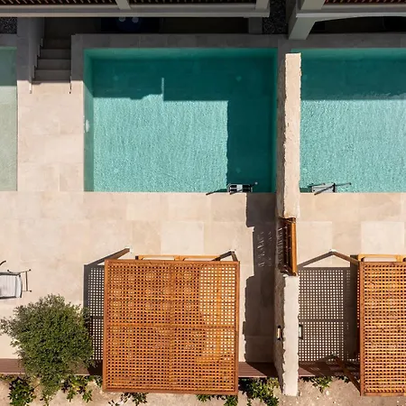 Aegean コス・タウン