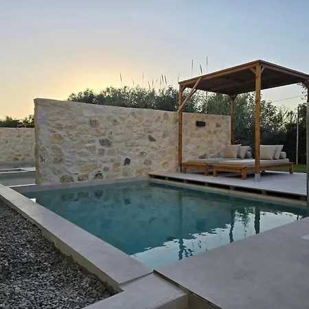Apartahotel Aegean 4*