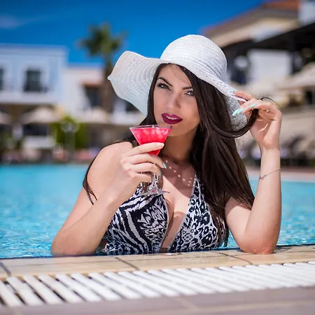 Ξενοδοχείο με διαμερίσματα Aegean 4*